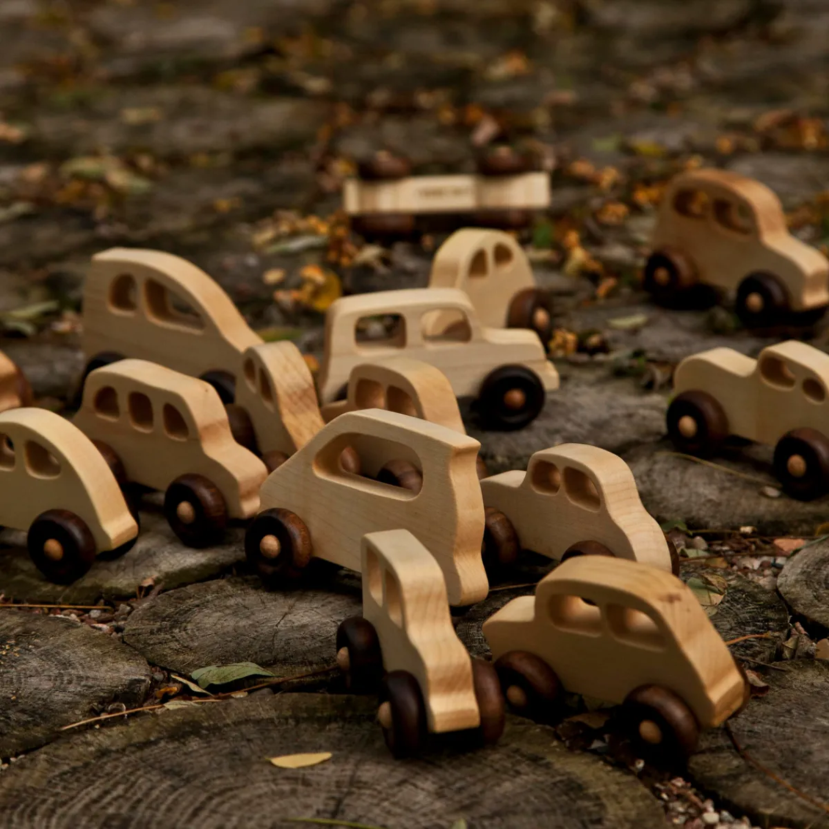 houten_auto__retro_3.webp Wooden Story Motoriek | 3 Tot 4 Jaar*Houten auto - retro