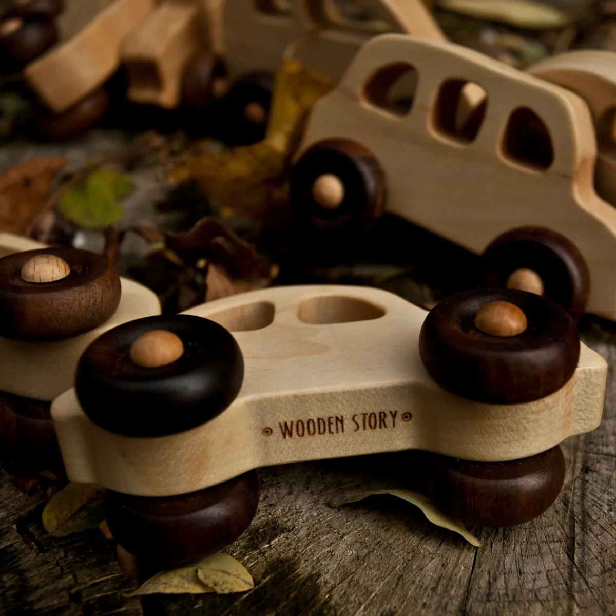 houten_auto__retro_4.webp Wooden Story Motoriek | 3 Tot 4 Jaar*Houten auto - retro