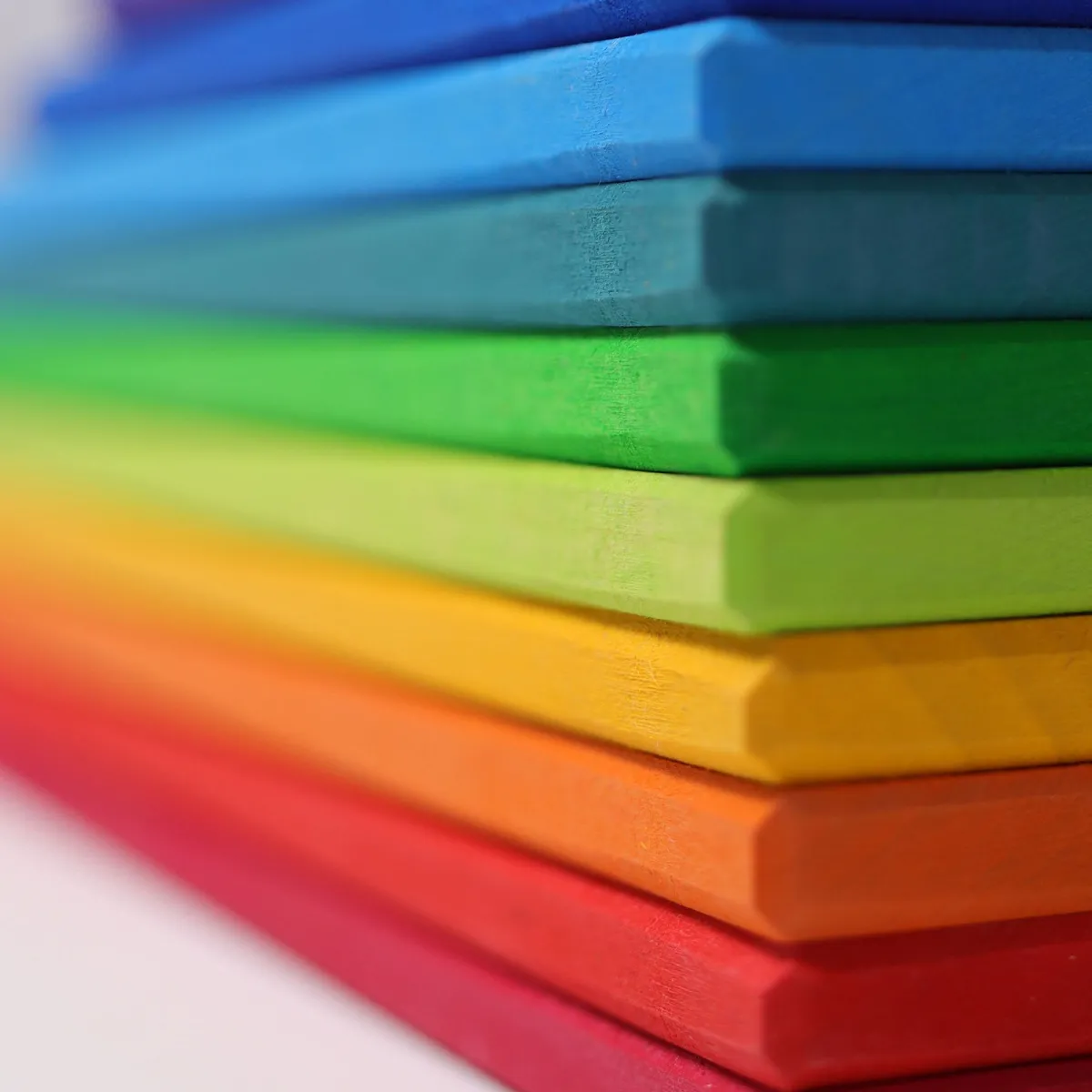 houten_bouwplanken__regen_2.webp Grimm's Ruimtelijk Inzicht | Motoriek*Houten Bouwplanken - Regenboog