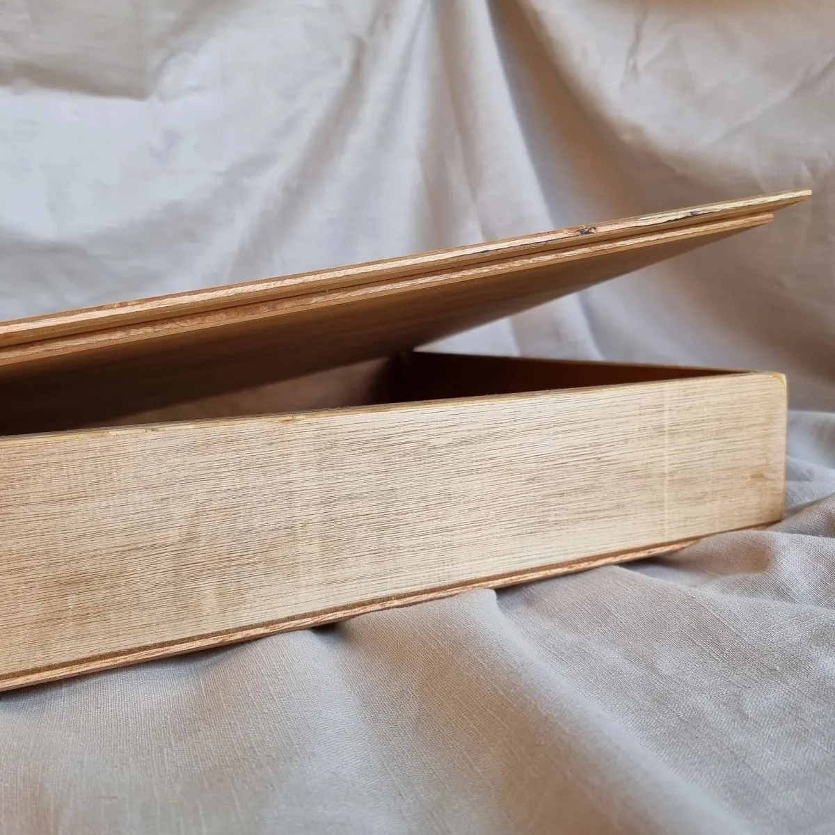 houten_speelbak__afsluitd_2-1.webp Grennn Zintuigen | Creativiteit & Fantasie*Houten speelbak - afsluitdeksel - klein 30x40cm