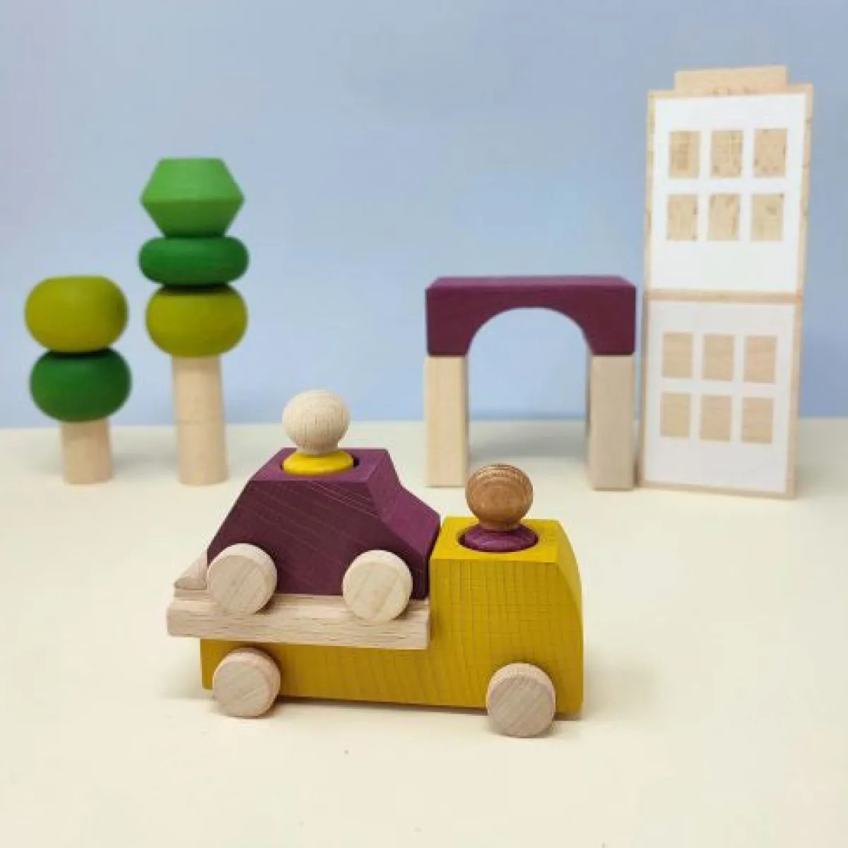 houten_takelwagen__geel_3.webp Lubulona Ruimtelijk Inzicht | Motoriek*Houten takelwagen - geel