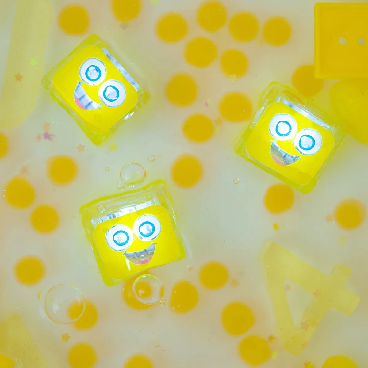Glo Pals Zintuigen | 5 Jaar*Lichtgevende blokjes - Alex - geel