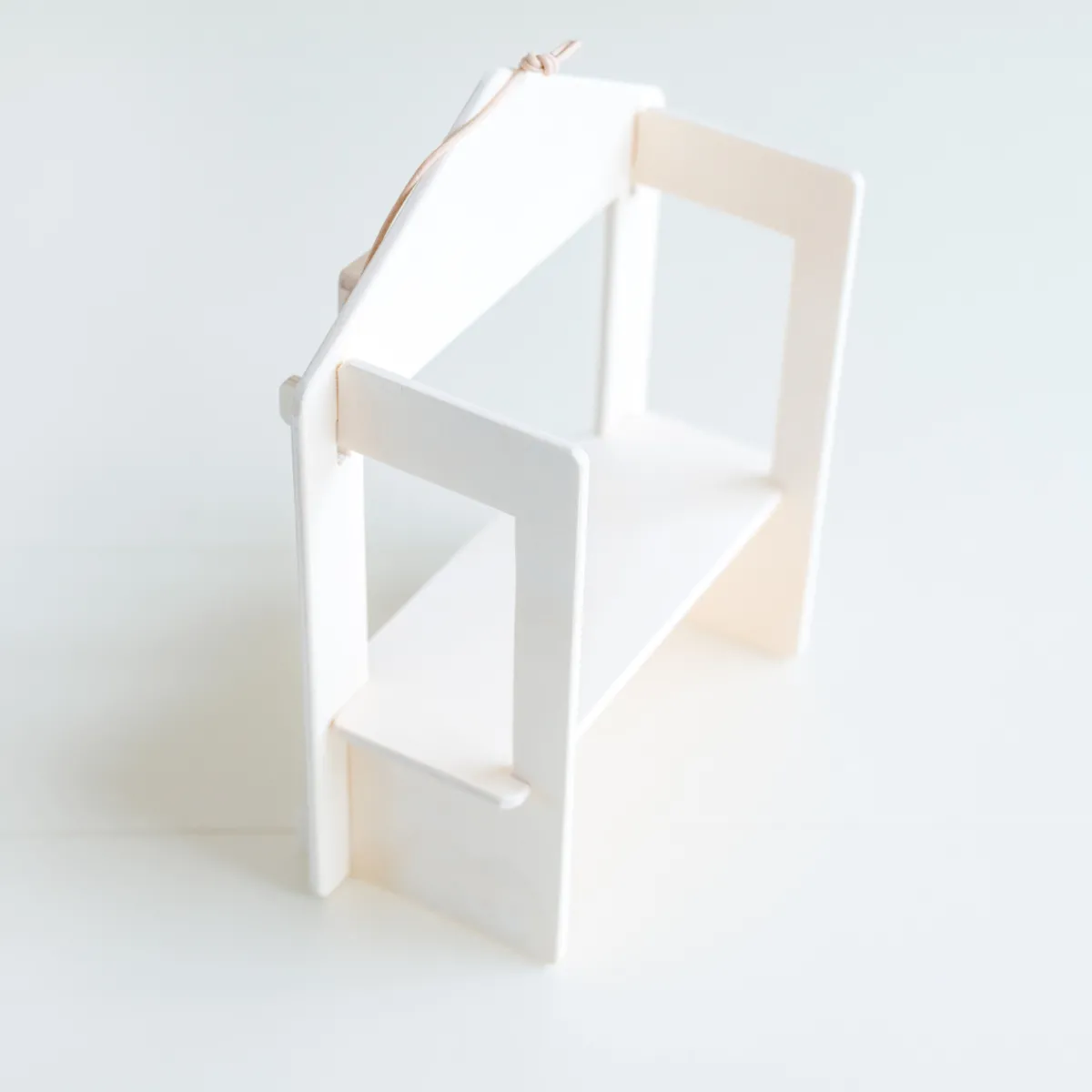 poppenhuis__meubel__winke_2.webp Het houten huis Emoties & Sociaal Gedrag | 5 Jaar*Poppenhuis - meubel - winkelkraam / poppenkast