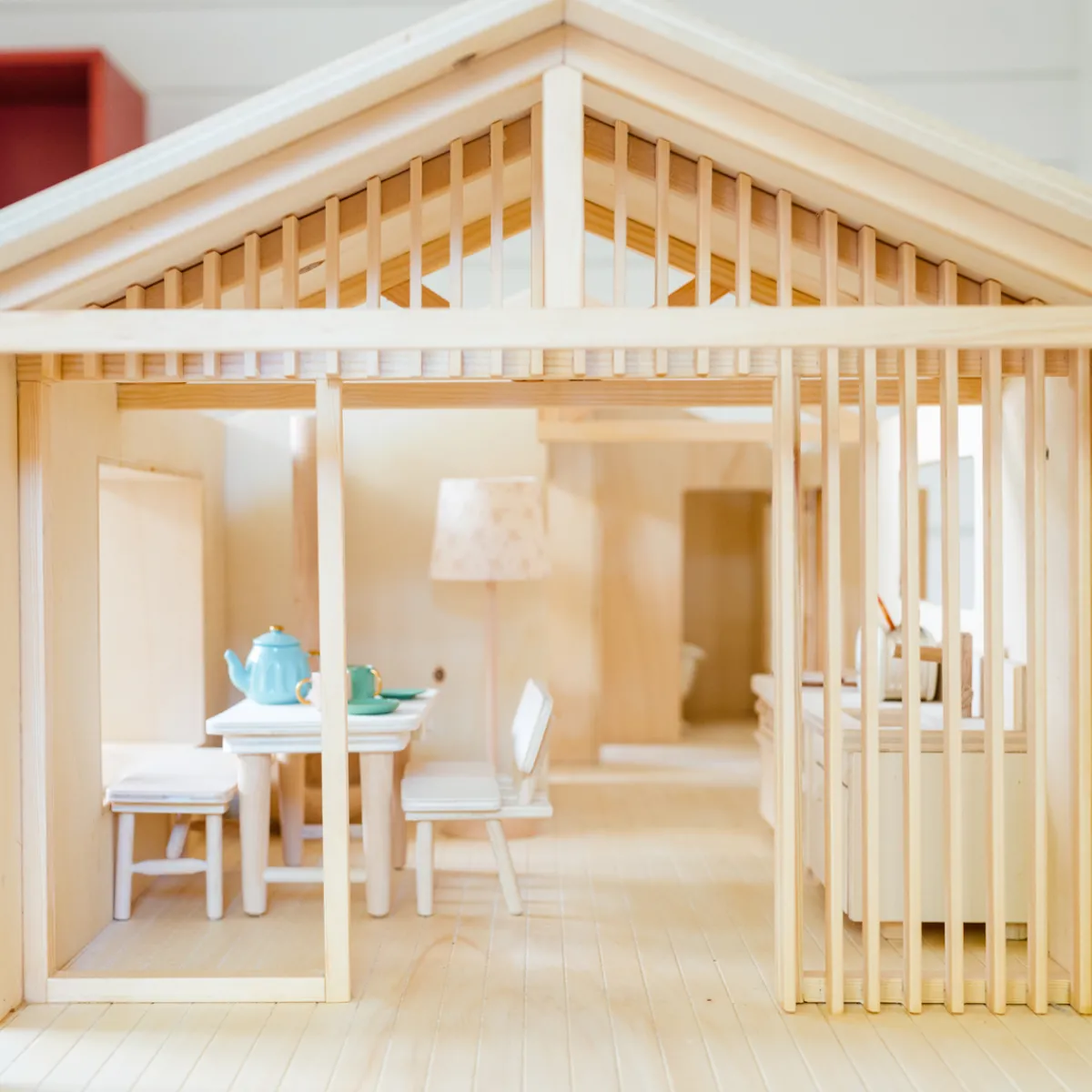 poppenhuis__schuurwoning_14.webp Het houten huis Emoties & Sociaal Gedrag | Creativiteit & Fantasie*Poppenhuis - Schuurwoning