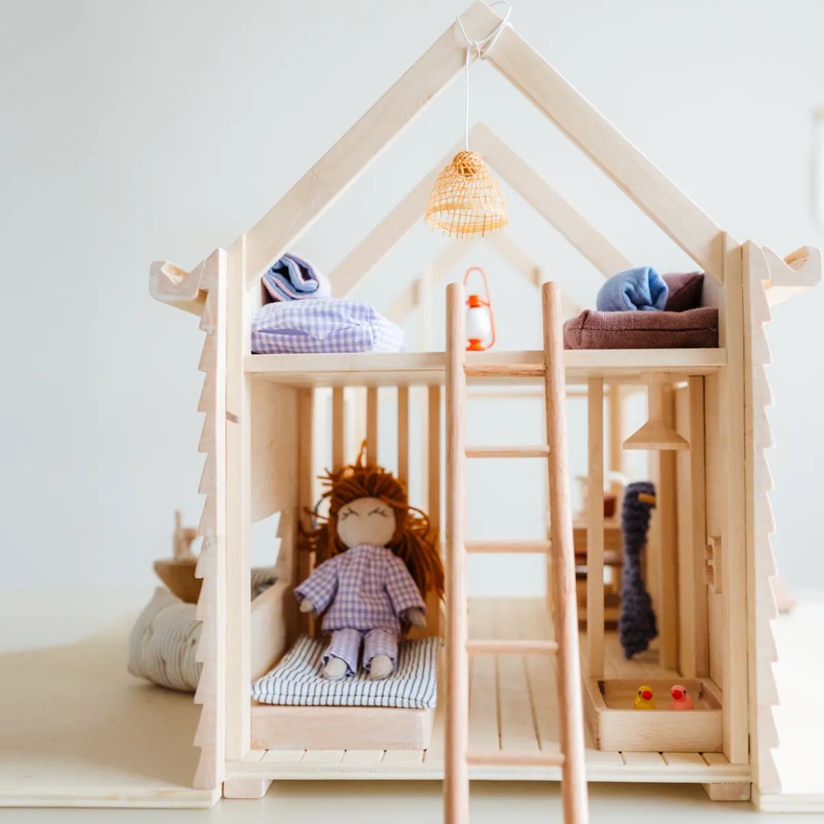 poppenhuis__tinyhouse_13.webp Het houten huis Creativiteit & Fantasie | 5 Jaar*Poppenhuis - Tinyhouse