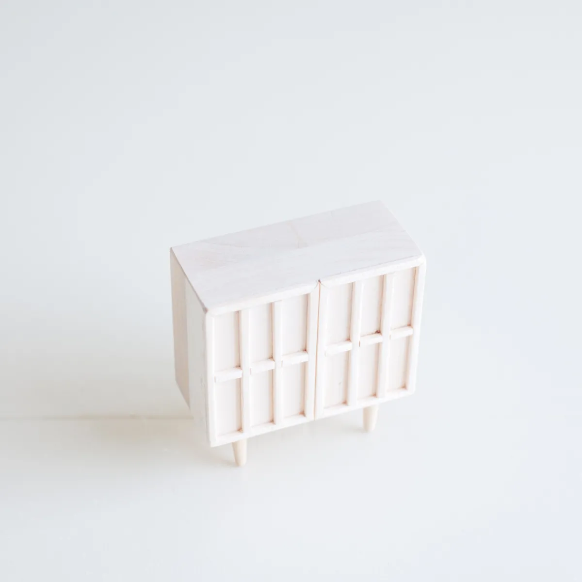 Het houten huis Emoties & Sociaal Gedrag | Creativiteit & Fantasie*poppenhuis meubel - cupboard