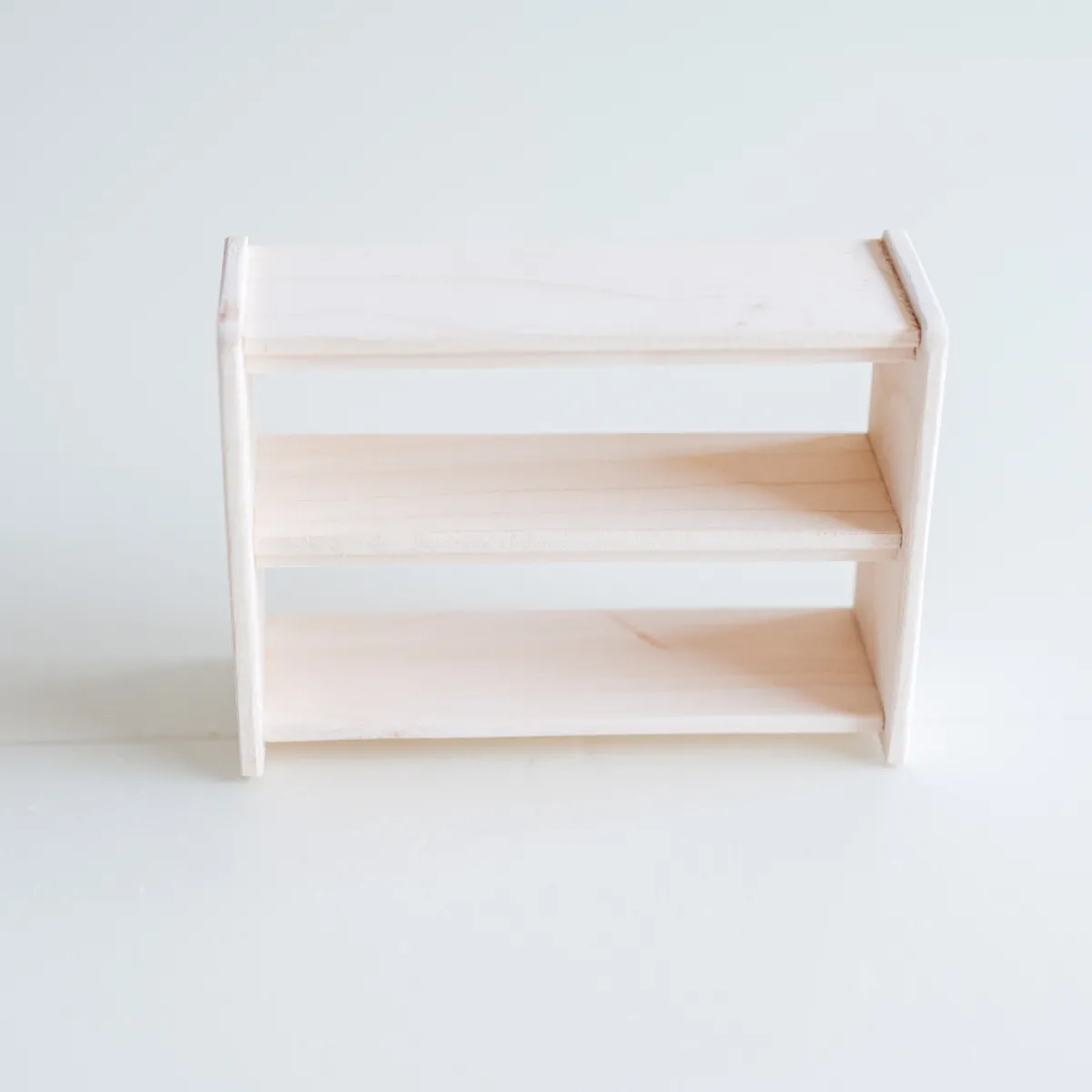 Het houten huis Emoties & Sociaal Gedrag | Creativiteit & Fantasie*poppenhuis meubel - montessori kast